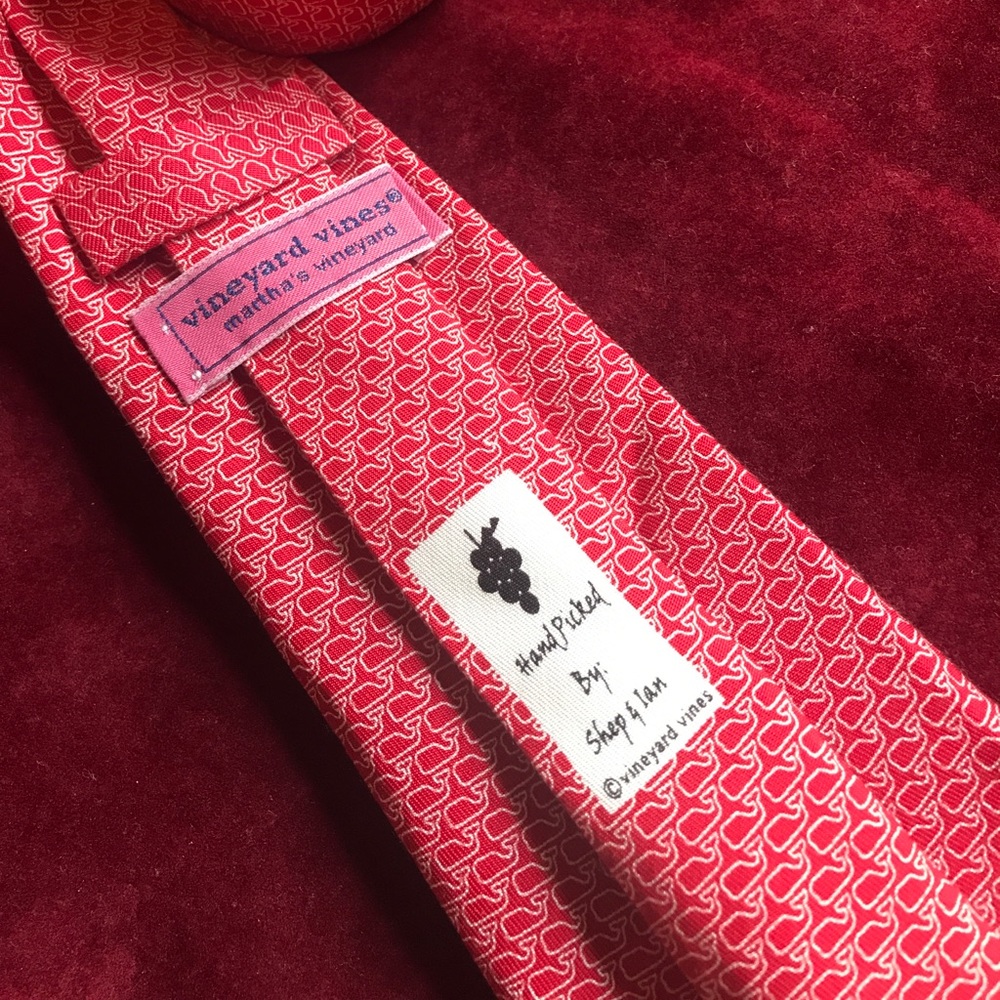 Vineyard Vines Red Neck Tie